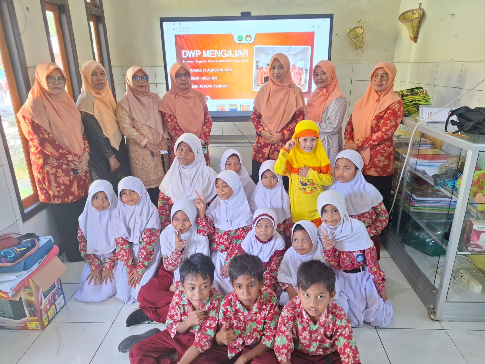 DWP IAIN Ternate Laksanakan Program Unggulan “DWP Mengajar” di SDN 46 Ternate